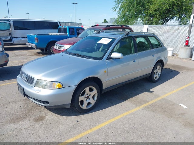1998 AUDI A4 WAUGD28DXWA173627 Photo 1