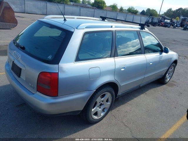 1998 AUDI A4 WAUGD28DXWA173627 Photo 3
