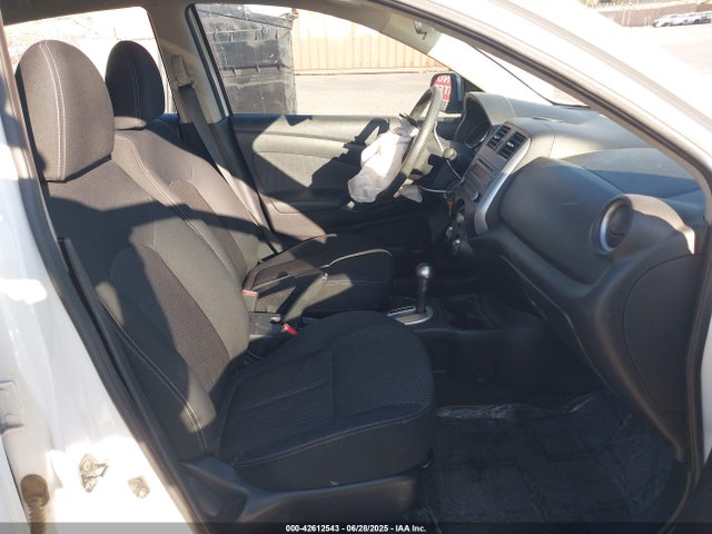 3N1CN7AP3EL823537 Nissan 2014