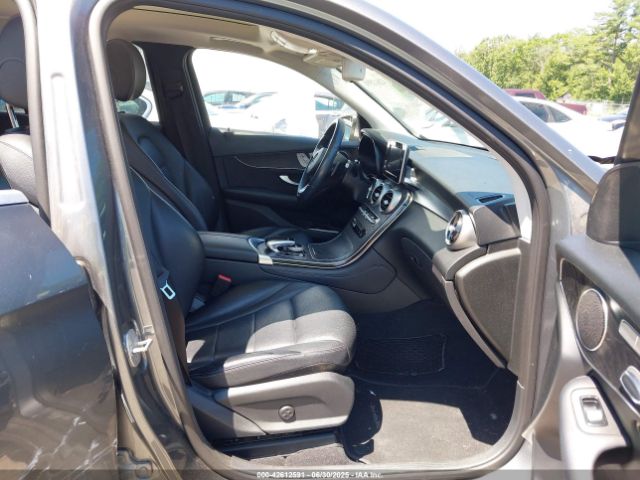 2016 MERCEDES-BENZ GLC 300 WDC0G4KB5GF059466 Photo 4