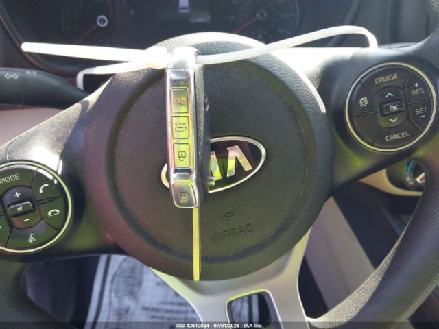 2021 KIA SOUL KNDJ23AU3M7772345 Photo 10