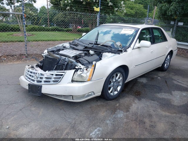 2011 CADILLAC DTS 1G6KD5E60BU120709 Photo 1