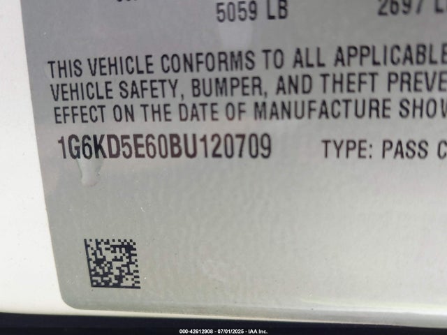 2011 CADILLAC DTS 1G6KD5E60BU120709 Photo 8