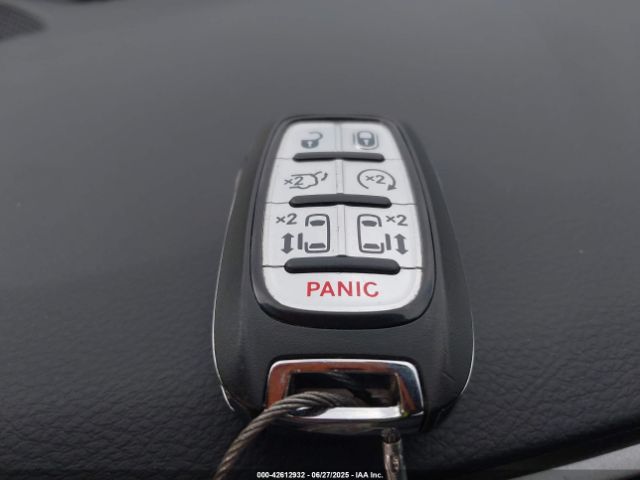 2023 CHRYSLER PACIFICA 2C4RC1BG6PR612749 Photo 10