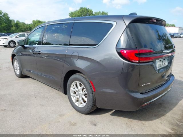 2023 CHRYSLER PACIFICA 2C4RC1BG6PR612749 Photo 2