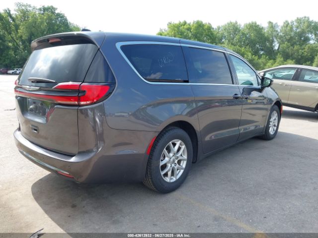 2023 CHRYSLER PACIFICA 2C4RC1BG6PR612749 Photo 3
