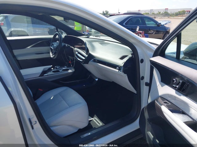 2024 CADILLAC LYRIQ 1GYKPPRK2RZ100251 Photo 4