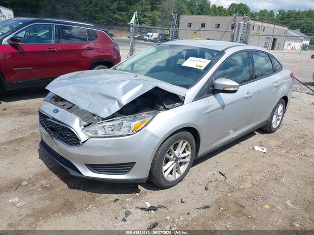 Ford 2016 2016 1FADP3F23GL390341 Image 2