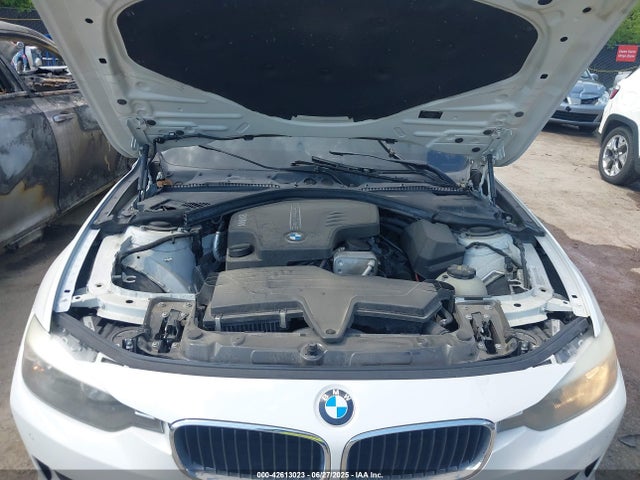 WBA3B1G5XFNT02306 BMW 320i