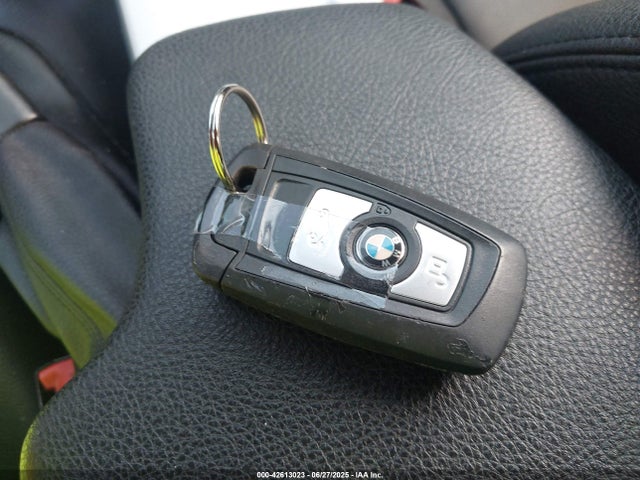 WBA3B1G5XFNT02306 BMW 320i