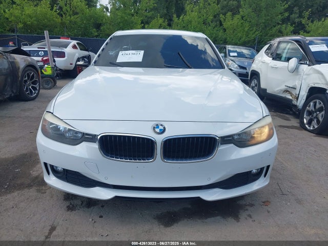 WBA3B1G5XFNT02306 BMW 320i