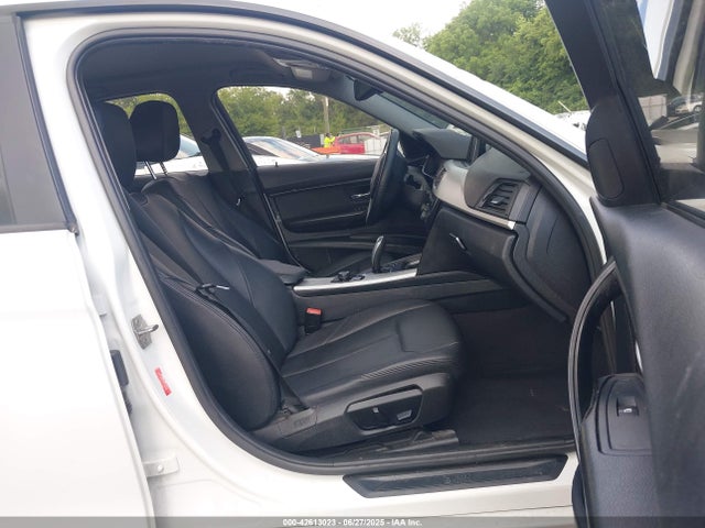 WBA3B1G5XFNT02306 BMW 320i
