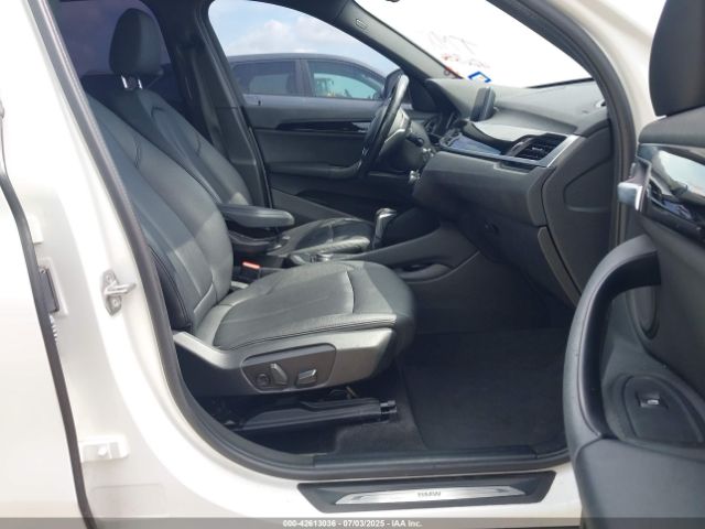 2019 BMW X1 WBXHU7C54K5L10880 Photo 4