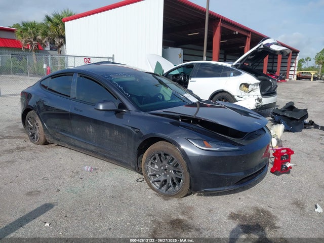 2025 TESLA MODEL 3 5YJ3E1EA9SF925113 Photo 0