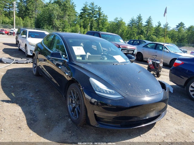 2019 TESLA MODEL 3 5YJ3E1EB3KF197023 Photo 0