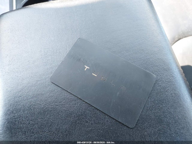 2019 TESLA MODEL 3 5YJ3E1EB3KF197023 Photo 10