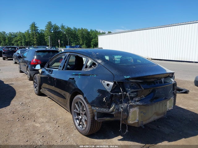 2019 TESLA MODEL 3 5YJ3E1EB3KF197023 Photo 2