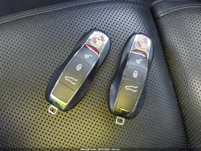 2018 PORSCHE MACAN WP1AA2A53JLB01068 Photo 10