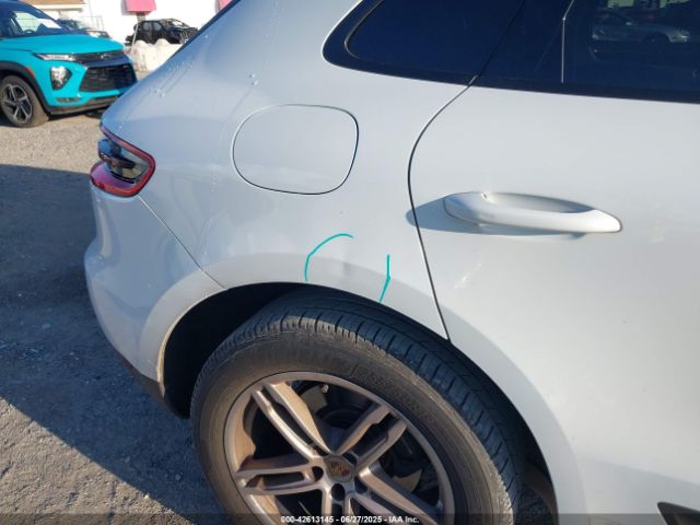 2018 PORSCHE MACAN WP1AA2A53JLB01068 Photo 5