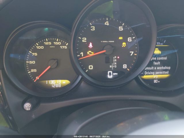 2018 PORSCHE MACAN WP1AA2A53JLB01068 Photo 6