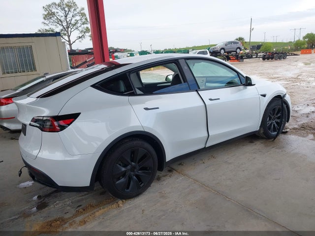 2025 TESLA MODEL Y 7SAYGDED1SA366071 Photo 3