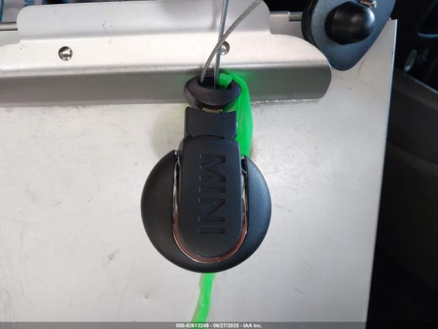 2017 MINI CLUBMAN WMWLN9C32H2E49592 Photo 10