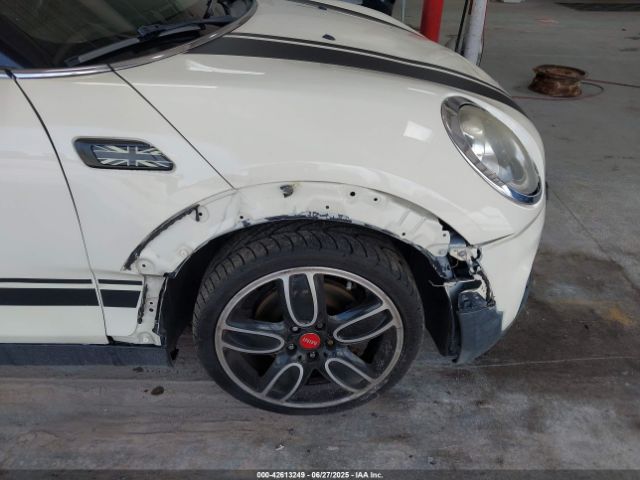 2017 MINI CLUBMAN WMWLN9C32H2E49592 Photo 5