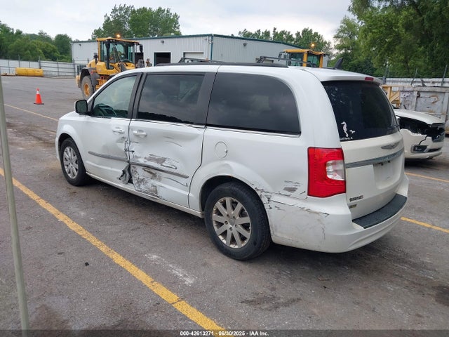 2C4RC1BG9GR198754 Chrysler Town and Country