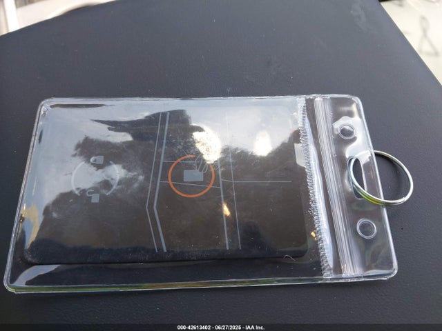 2025 TESLA MODEL Y 7SAYGDEDXSA353268 Photo 10