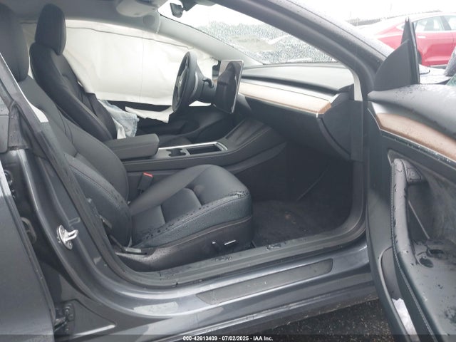 2023 TESLA MODEL 3 5YJ3E1EB7PF661261 Photo 4