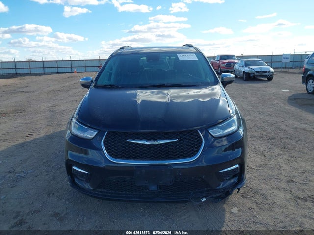 2023 Chrysler Pacifica Limited მანქანა იყიდება აუქციონზე, vin: 2C4RC1GG9PR623690, აუქციონის ნომერი: 42613573