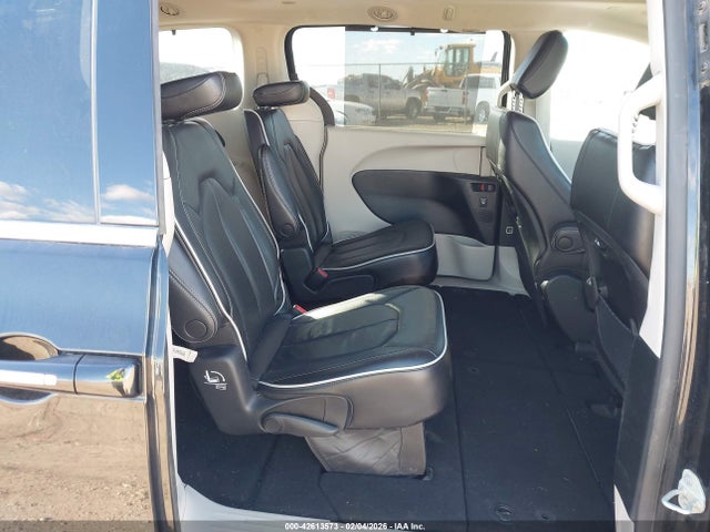 2023 Chrysler Pacifica Limited მანქანა იყიდება აუქციონზე, vin: 2C4RC1GG9PR623690, აუქციონის ნომერი: 42613573