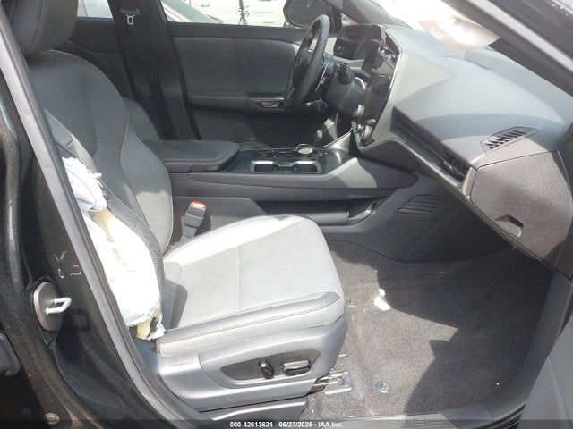 JTJABABB6RA002987 Lexus 1xm