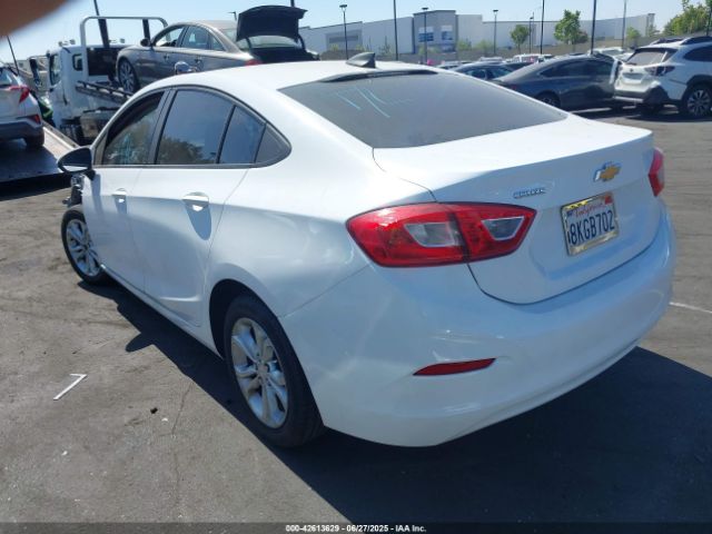 2019 CHEVROLET CRUZE 1G1BC5SMXK7145482 Photo 2