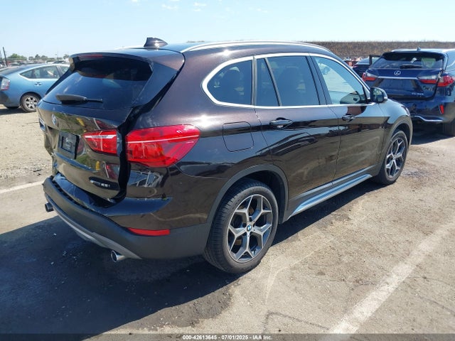WBXHU7C35J3H43555 BMW X1