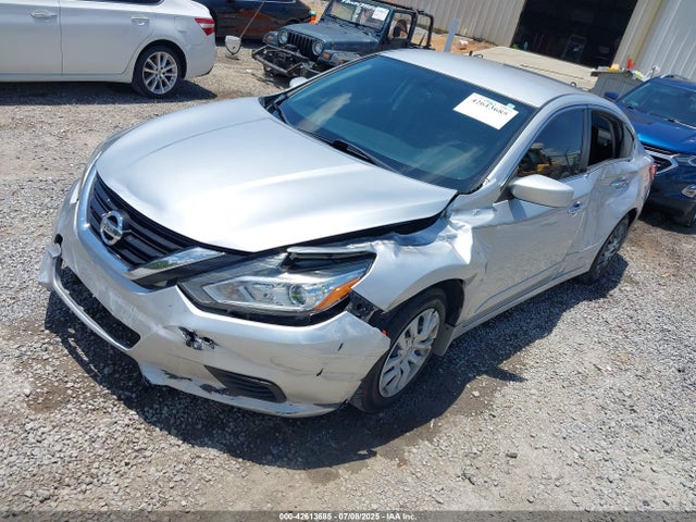 1N4AL3AP9JC235186 Nissan 2018
