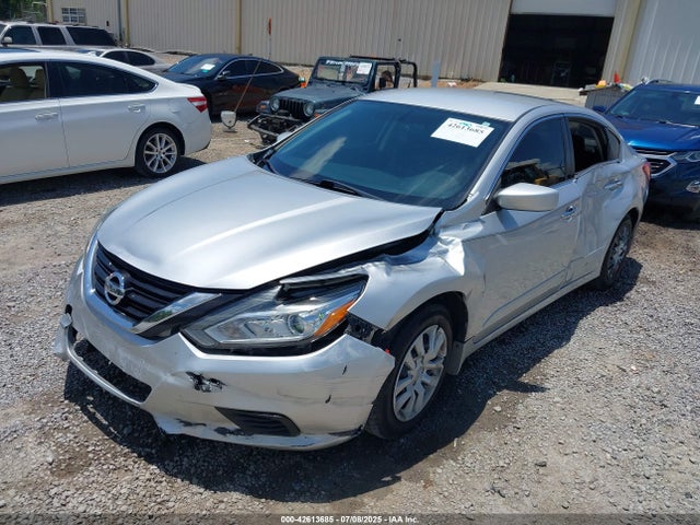 1N4AL3AP9JC235186 Nissan 2018