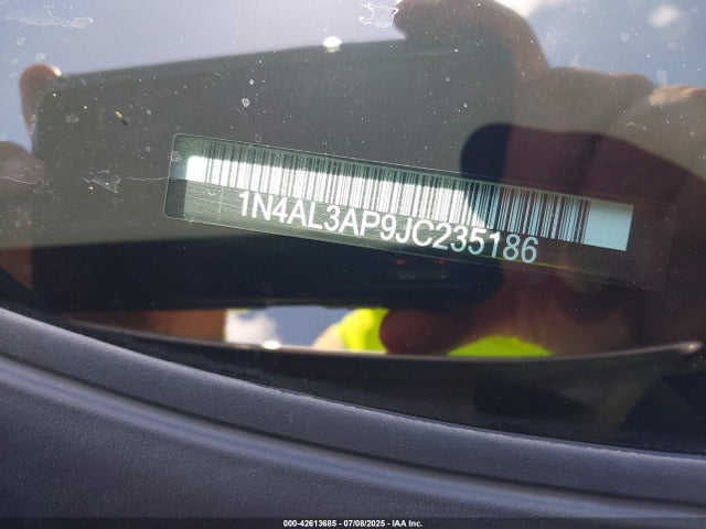 1N4AL3AP9JC235186 Nissan 2018