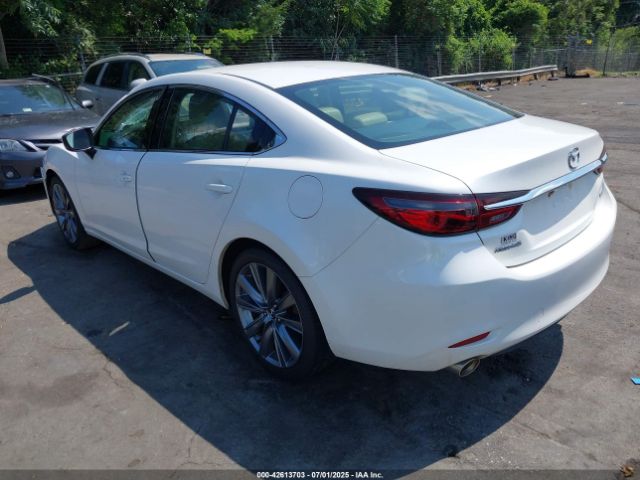 2018 MAZDA MAZDA6 JM1GL1VM0J1321250 Photo 2