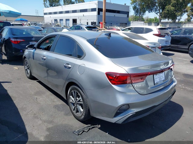 3KPF24AD6PE652300 KIA mpi nu
