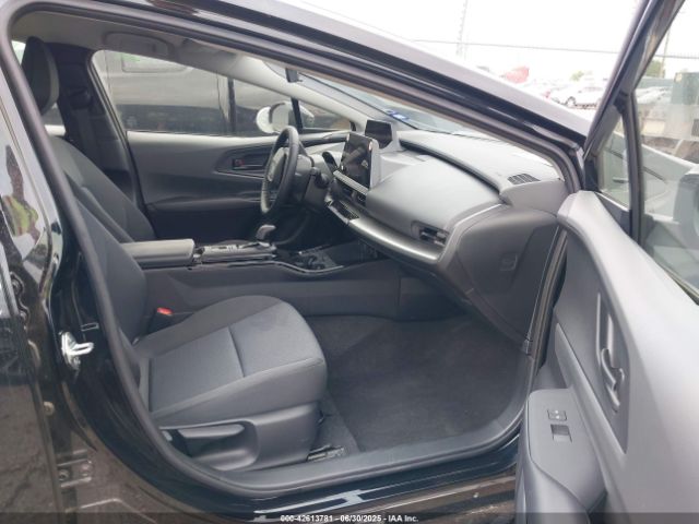 2024 TOYOTA PRIUS JTDACAAU1R3027433 Photo 4
