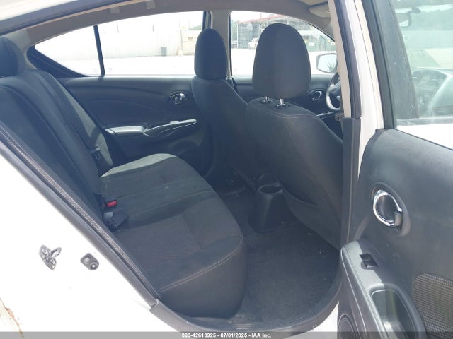3N1CN7AP0JL865688 Nissan Versa