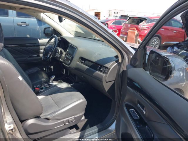 2018 MITSUBISHI OUTLANDER PHEV JA4J24A53JZ031721 Photo 4