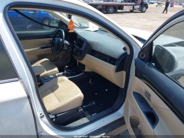 2017 MITSUBISHI OUTLANDER JA4JZ4AX7HZ003055 Photo 4