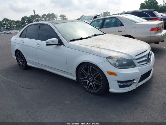 2013 MERCEDES-BENZ C 250 WDDGF4HB8DR268179