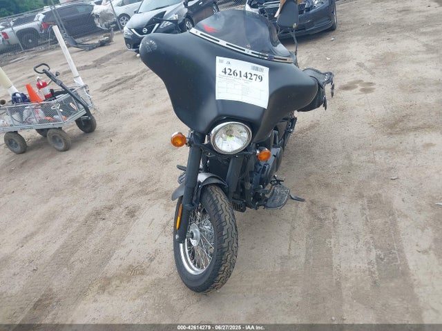 Kawasaki Vulcan 900 2018 JKAVN2B14JA094396 Image 5
