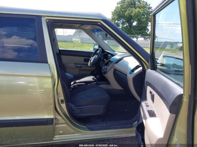 2010 KIA SOUL KNDJT2A23A7029122 Photo 4