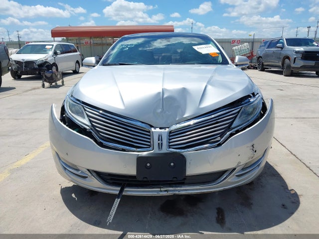 Lincoln 2016 2016 3LN6L2LU6GR628260 Image 12