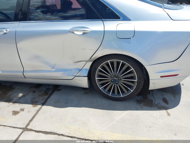 Lincoln 2016 2016 3LN6L2LU6GR628260 Image 17