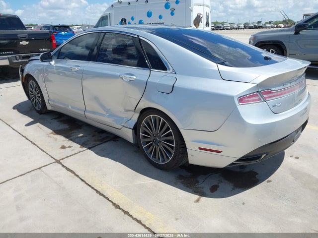 Lincoln 2016 2016 3LN6L2LU6GR628260 Image 3
